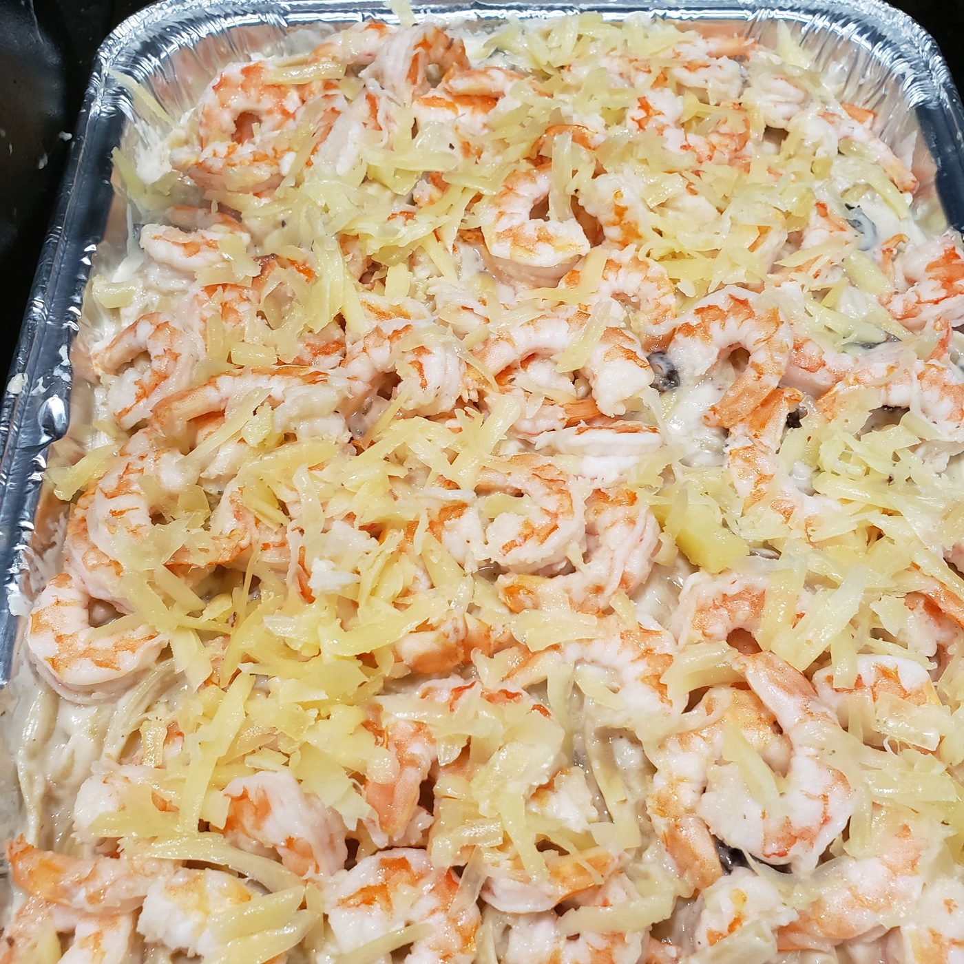 Macaroni bechamel catering tray